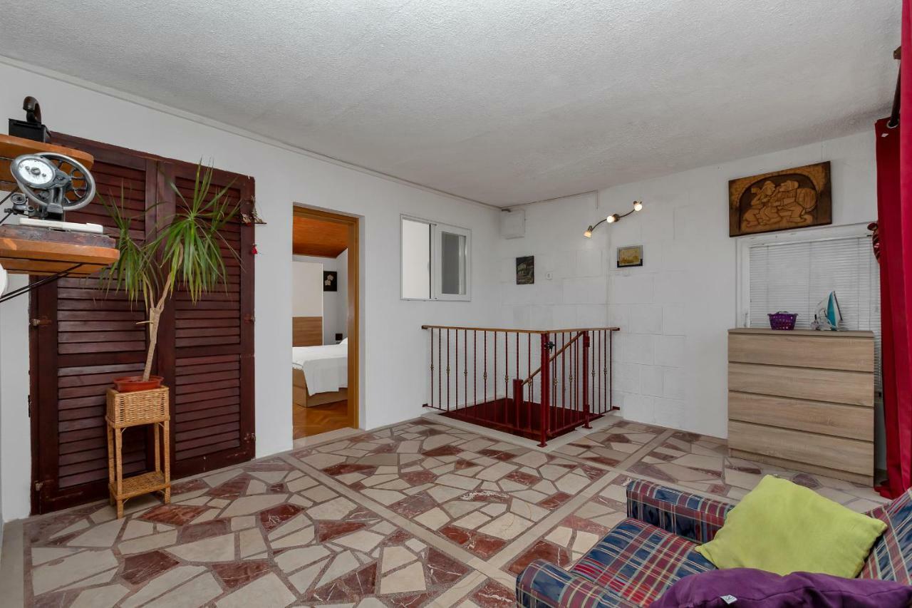 Holiday Home Duje Veliko Brdo  Exterior foto